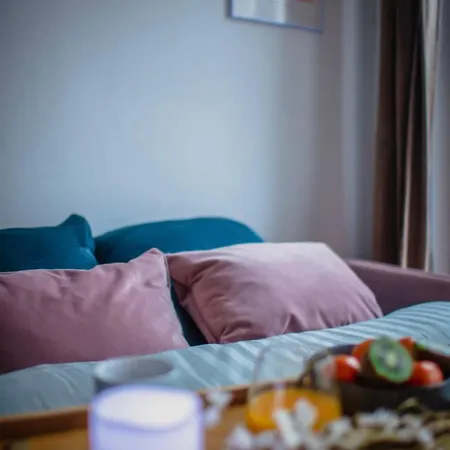 Le Pluvier Apartment *